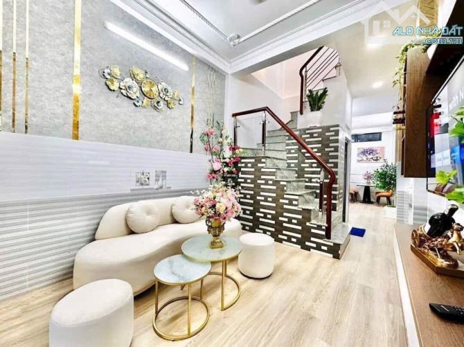 Bán nhà Nguyễn Trọng Tuyển, P8, Phú Nhuận. DT 31m2, trệt 2 lầu, giá 1 tỷ 590. Gần BV - 5