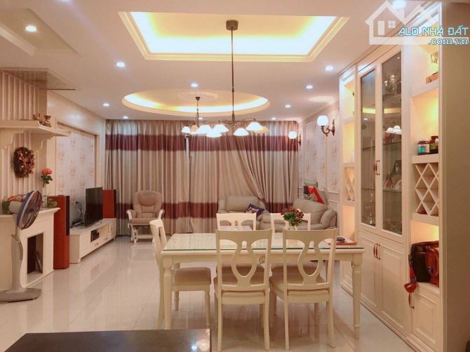 Cho thuê căn hộ 3PN 135m2 nội thất đẹp giá 9tr chung cư Vũng Tàu Plaza - Ms Lý