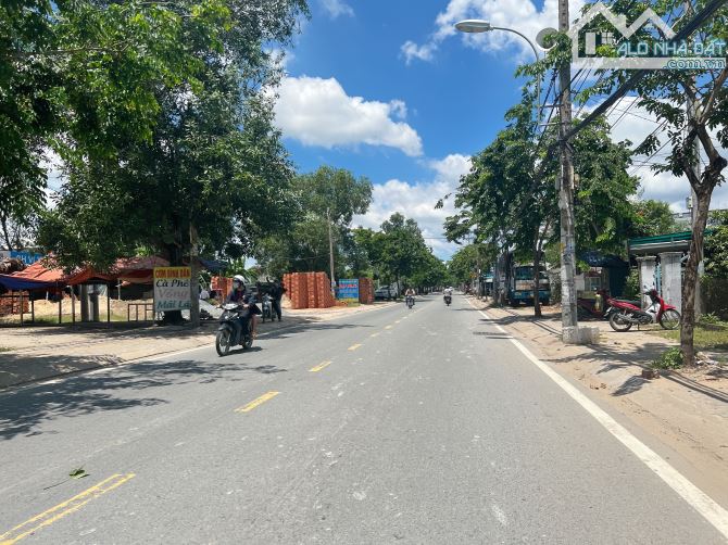 Bán đất khu dân cư thuộc xã Long Thới, DT 5x20 - Vị trí đẹp, gần đường dẫn Cao Tốc