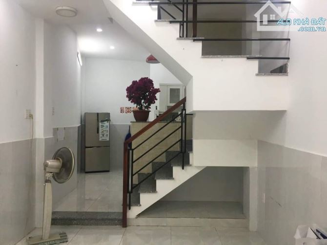 Nhà bán. Lê Đức Thọ, p17.2 tầng BTCT, 2 PN , 3.35 tỷ