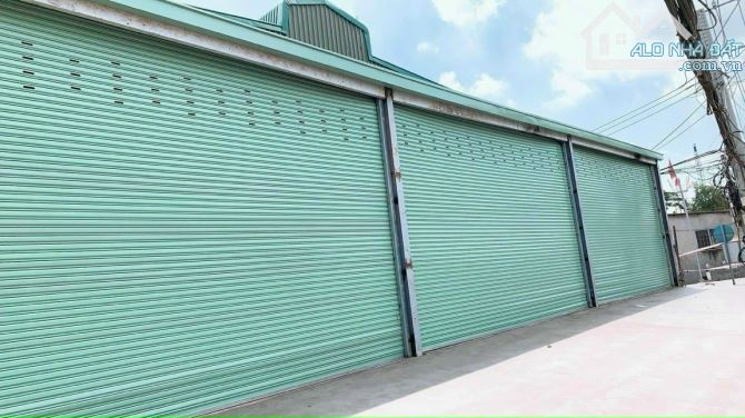 Cho thuê nhà xưởng 3 mặt tiền Quốc Lộ 51, 823m2  (Gần Cổng 11) giá chỉ 45tr/tháng. - 1