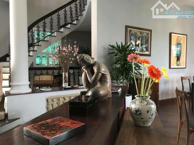 Bán Resort Ngọc Thụy 1,329m², 4 Tầng, View Sông Hồng, Giá 142 Tỷ, Pháp Lý Sạch - 1