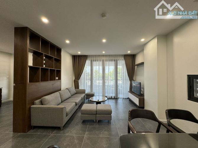 Bán Luxury Apartment mặt phố Tây Hồ - 130m - 7 tầng - giá 80 tỷ - 1