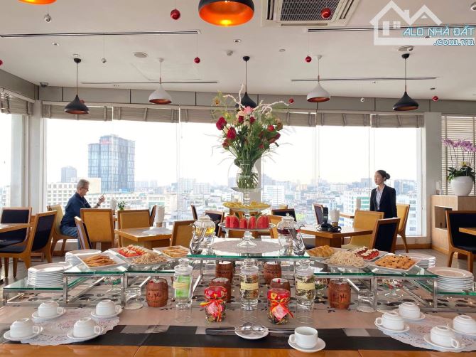 BÁN K.SẠN 4 SAO - 130P- 2 MẶT TIỀN LÝ TỰ TRỌNG,Q1- DT: 4,600 M2- GIÁ: 1,200 TỶ - 1
