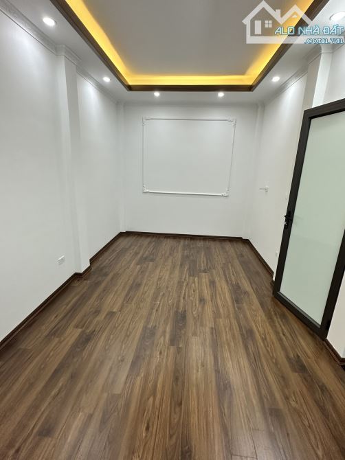 Chỉ nhỉnh 4 tỷ có ngay siêu phẩm Đông Ngạc 30m2, 6T, xây mới - 1