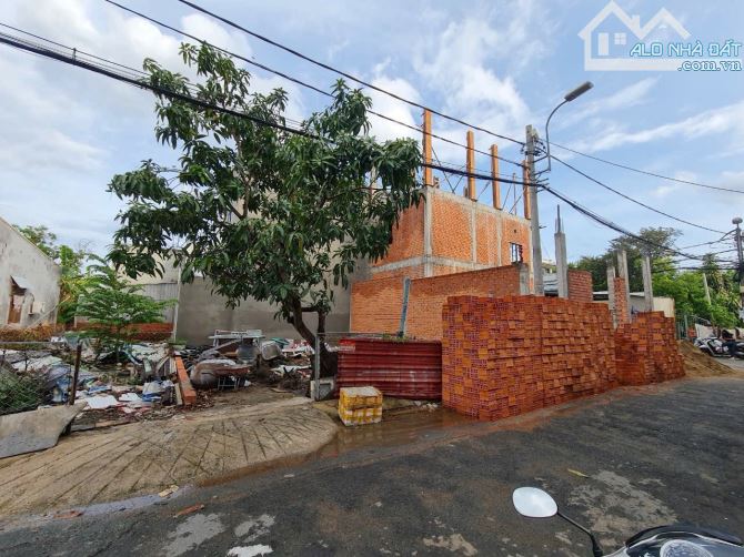 ĐẤT HÉM XE HƠI LÊ VĂN LƯƠNG, NHƠN ĐỨC, 8,2x10,5m - 1