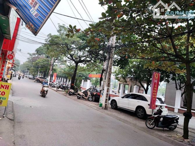 Cần bán nhà đất Xuân Đỉnh, ngõ thông kinh doanh, ô tô qua DT 135m xây CCMN cực đẹp - 2