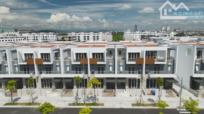 CĂN SHOPHOUSE DUY NHẤT MẶT TIỀN HOÀNG QUỐC VIỆT GIÁ ĐẦU TƯ - 1