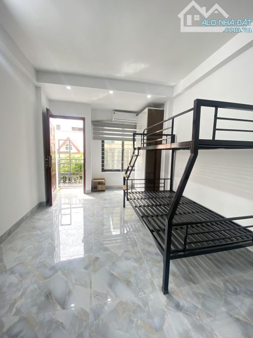 Cho Thuê CCMN 68 Cầu Giấy 30m2 Studio Gác Xép Full Nội Thất Thang Máy Ban Công Giường Tầng - 2