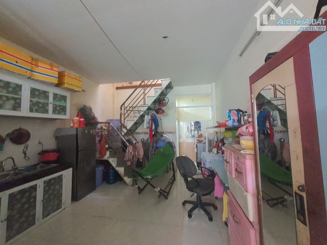 Nhà Đẹp Bình Tân 105m²: Hẻm Xe Hơi, Sổ Riêng, Xây Villa, 5.2 Tỷ - 2