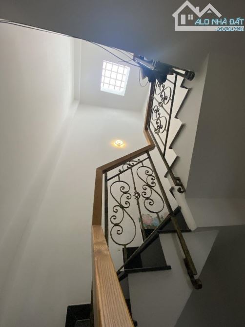Bán nhà hẻm xe hơi né nhau diện tích 64m2 nhà 3 tầng giá 3.35 tỷ - 3