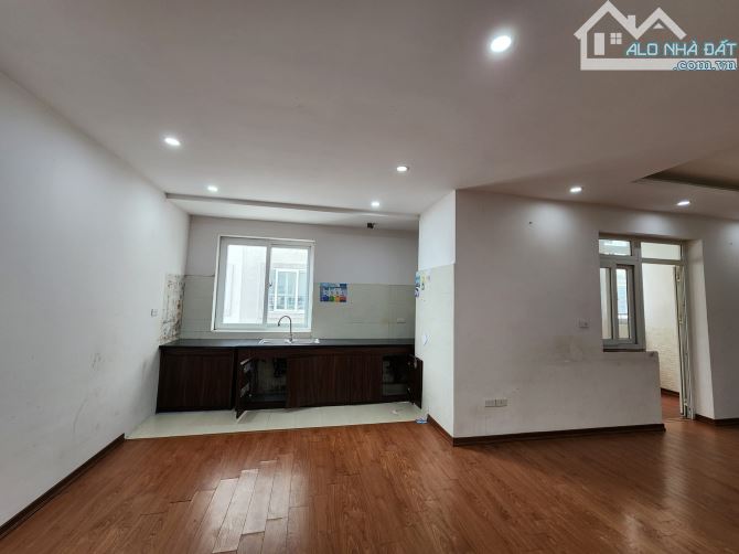 Bán căn hộ KĐT Văn Khê 151m2, hiếm nhà bán, nhà đẹp ở ngay,để lại nột thất, giá 5,45 tỷ - 3