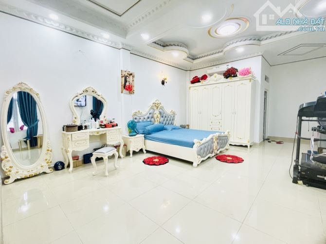 (340) Mặt tiền Hiệp thành 326m² - 16,8 tỷ - 4