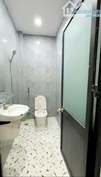 Bán nhà phố 90m2 đường Hoàng Phan Thái, cách chợ Bình Chánh 500m, SỔ HỒNG RIÊNG. - 5