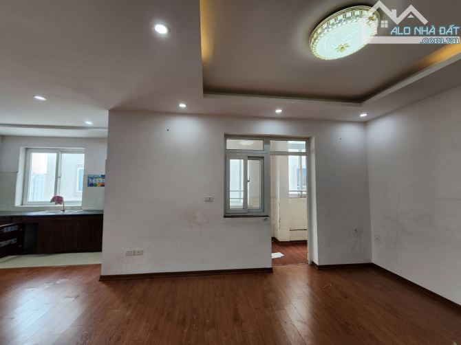 Bán căn hộ KĐT Văn Khê 151m2, hiếm nhà bán, nhà đẹp ở ngay,để lại nột thất, giá 5,45 tỷ - 5