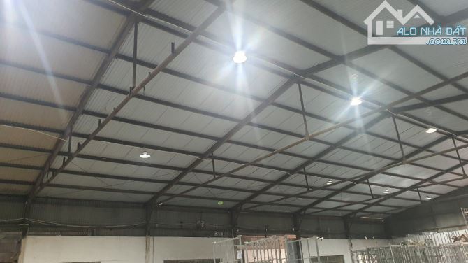 Cho thuê 450m2 và 500m2 Kho, Xưởng tại Âu Cơ , Tây Hồ , Hà Nội.