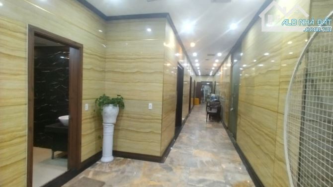 Mặt bằng mỗi tầng 200m2 cho thuê phố Yên Phụ. Thuê mọi mô hình