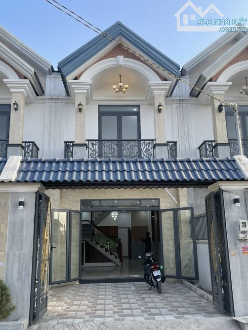 🌎 Nhà giáp phường trảng dài - tp biên hoà . Thổ cư 100%. Đường rộng 10m . Giá ngộp
