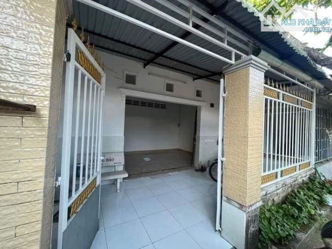 Bán Gấp Nhà Cấp 4-Ấp Chánh 2.Tân Xuân.Hóc Môn.95,2m2-SHR-Gía 620 Triệu