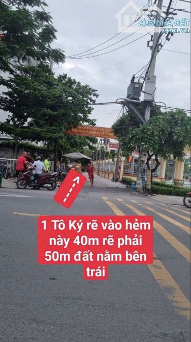 Bán đất // tôi ký,khu dân cư hiện hữu,hẻm 6m,xây dựng hoàn công ngay,giá 3tỷ380triệu