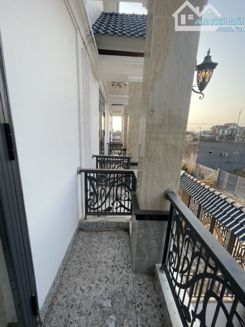 🌎 Nhà giáp phường trảng dài - tp biên hoà . Thổ cư 100%. Đường rộng 10m . Giá ngộp - 10