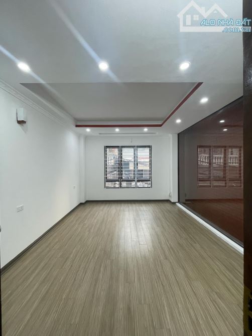 BÁN NHÀ MINH KHAI, HBT ĐỐI DIỆN TIMCTY DT 37M * 5T * MT 4,2M. CHÀO 7,5 TỶ, Ô TÔ ĐỖ CỬA. - 1
