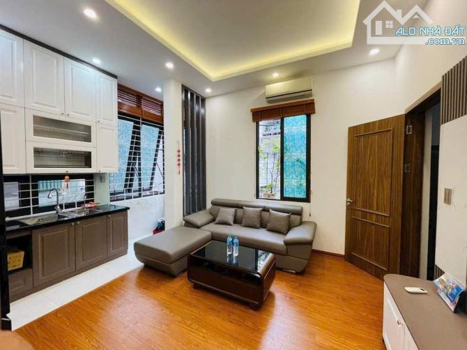 NHÀ MỚI FULL ĐỒ - NGÕ THÔNG KINH DOANH - GARA OTO - LÔ GÓC BA THOÁNG 💥💥MINH KHAI 35m² - - 1