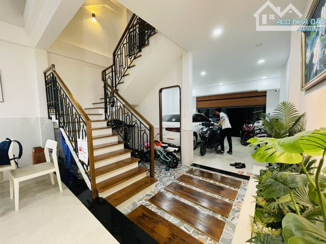 Bán Nhà hẻm nhựa 6m khu Đường Hoa Phan Xích Long 5x17 sát vách Q1 chỉ 24 Tỷ - 1