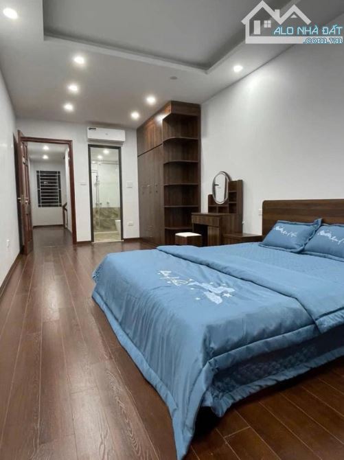 Quá rẻ ! Nhà đẹp ngã tư sở, 48m2*4 tầng 3,1m mặt tiền giá 5,2 tỷ, ngõ thông, ô tô đỗ gần - 1