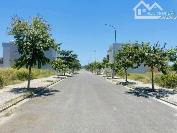 Đất đường 7m5, trục thông ra sông khu đô thị công nghệ FPT City Đà Nẵng giá rẻ - 2