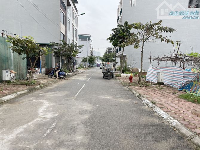 Hoa Hậu TDP Kiên Thành, Trâu Quỳ - DT: 78m2, mặt tiền gần 10m, view dự án Shophouse TQ5 - 2