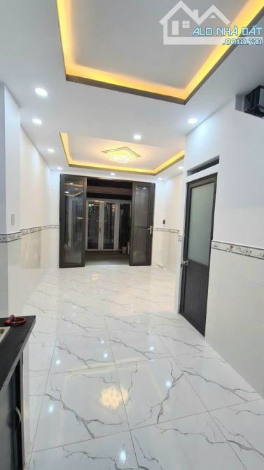 Bán nhà chủ gửi PTân Hưng Thuận Q.12 hẻm 3/ KP5 giá 2,7 tỷ/24 m2 1 lầu sổ hồng - 3