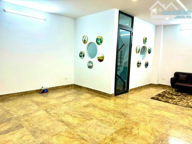 CẦN BÁN NHÀ PHỐ QUAN NHÂN - 10M RA Ô TÔ - LÔ GÓC TƯƠNG LAI RA MẶT PHỐ LỚN - 4