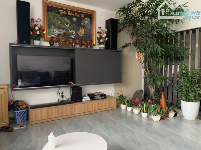 VILLA XINH CÓ VIEW KHU XỊN NGUYỄN HỮU CẢNH P8 ĐÀ LẠT - 4
