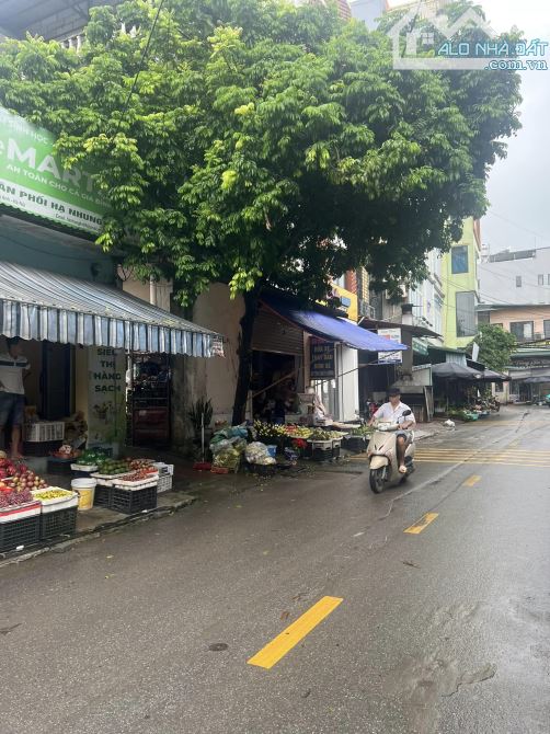 TRỤC LIÊN XÃ KINH DOANH  SẦM UẤT- CẠNH CHỢ NHUẾ- LÔ GÓC- ĐƯỜNG 10M VỈA HÈ 3M- CÓ BÁN NỬA - 4