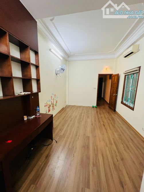 Bán nhà Nguyễn Khang, Cầu Giấy, 40m², 4 tầng, chỉ 10.5 tỷ - 5