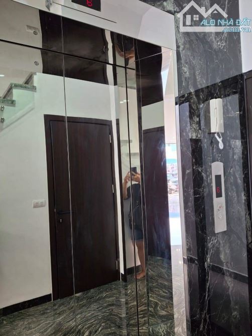 NGỌC LÂM NGUYỄN VĂN CỪ 63M2 x 7T THANG MÁY GARA OTO NGÕ THÔNG FULL NỘI THẤT. 16,6TỶ - 5