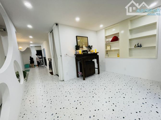 Bán Nhà hẻm nhựa 6m khu Đường Hoa Phan Xích Long 5x17 sát vách Q1 chỉ 24 Tỷ - 6