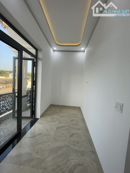 🌎 Nhà giáp phường trảng dài - tp biên hoà . Thổ cư 100%. Đường rộng 10m . Giá ngộp - 8
