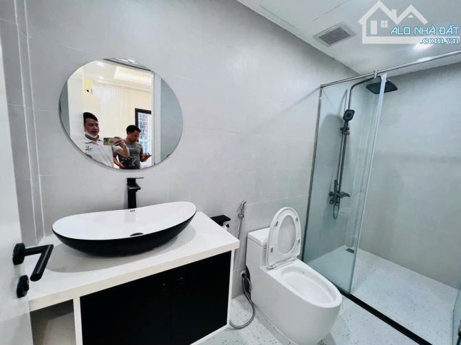 🏡 HOA HẬU TẦM GIÁ 10 TỶ - NHÀ CẦU GIẤY 4.5 TẦNG – 52M2 - LÔ GÓC – Ô TÔ ĐỖ CỬA - 8