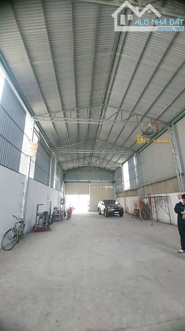 XT067 Cho thuê Xưởng 300m2 Long Bình gần KCN Long Bình. Đường Bùi Văn Hòa. TP Biên Hoà