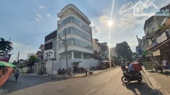 Building góc 2 MT đẹp đường Hòa Hưng, Q.10, DT: 15 x 11m, hầm 6 tầng, giá 42.5 tỷ