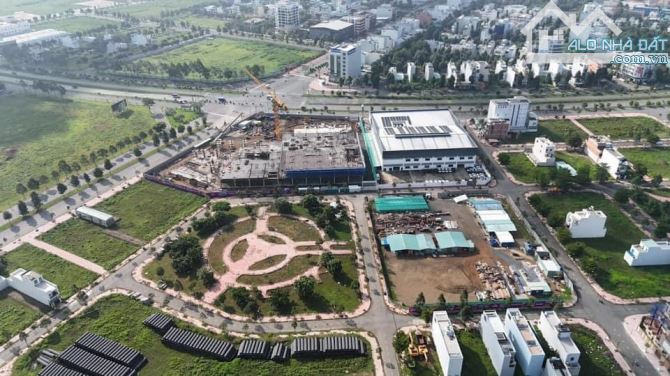 NỀN NGAY SIÊU THỊ  AEON TÂN AN, DT 100M2, SỔ HỒNG RIÊNG, GIÁ 2 TỶ 340 .