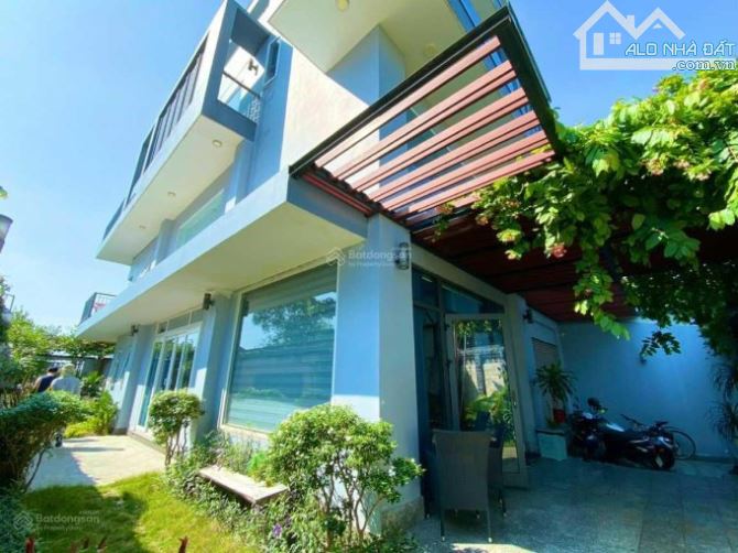 HOME LÝ TƯỞNG !!! LÔ GÓC BIỆT THỰ SÂN VƯỜN VIEW SÔNG THƠ MỘNG HIỆP BÌNH CHÁNH - 4 TẦNG 238