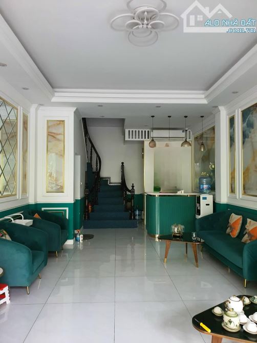 Mp Mạc Thái Tổ, kd spa đỉnh, 50m - 6 tầng - 45 triệu