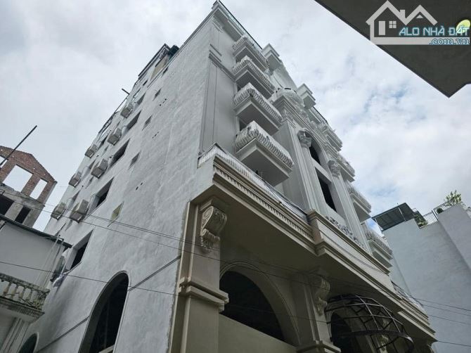 TÒA NHÀ CĂN HỘ DỊCH VỤ - XA HOA ĐẲNG CẤP - 3 MẶT THOÁNG - QUẦY BAR - BỂ BƠi 4 MÙA - 1