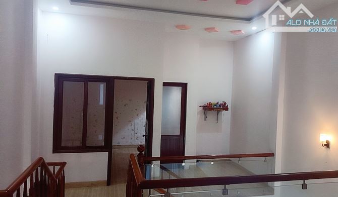 Bán nhà gần uỷ ban Q. Sơn Trà, Đà Nẵng, 70m2, 2 tầng, mới ở ngay, sát cầu Rồng, chỉ 5,x tỷ - 1