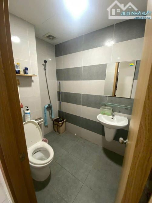 Cho thuê 2PN 2WC 71m2 tại Tân Phước Plaza Quận 11. Nội thất đầy đủ 11tr/tháng - 1