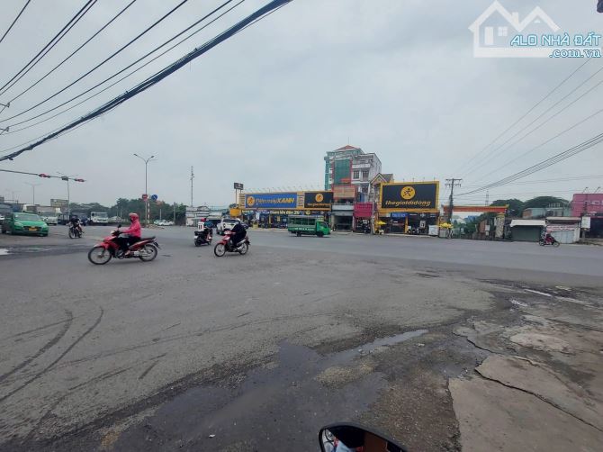 BÁN ĐẤT NỀN GẦN KHU DÂN CƯ CÁCH SÂN BAY QUỐC TẾ LONG THÀNH 5KM 9TR/M2 SỔ RIÊNG - 1