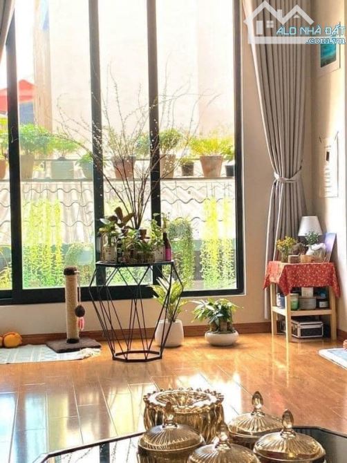 Bán nhà Lò Đúc, 74m2, 4 tầng, nhỉnh 18 tỉ, ô tô tránh, kinh doanh đỉnh, view hồ - 1